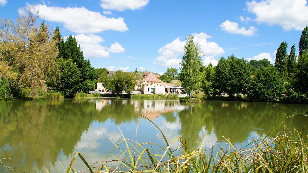 Le Domaine de L'étang de Sandanet Issac Exterior foto